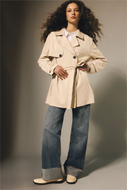 معطف ترانش كوت شمواه قصة عادية