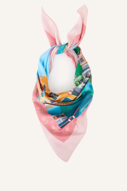 Woman Foulard