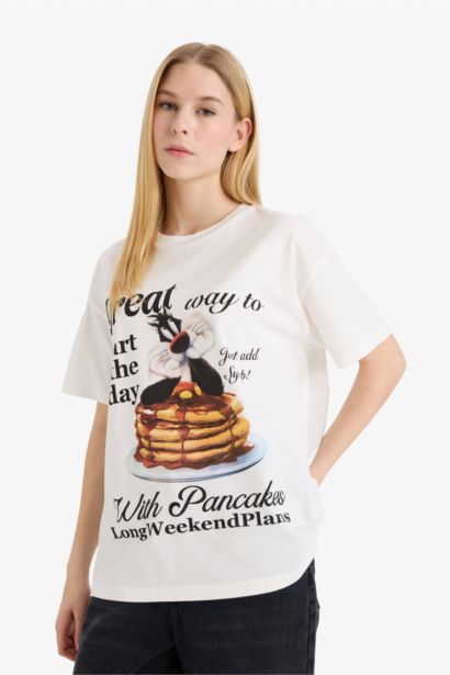 Футболка Looney Tunes оверсайз с принтом и коротким рукавом