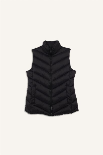 جاكيت مبطن مقاوم للماء بسحاب