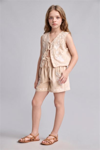 Girl Regular Fit Embroidered Beige Shorts