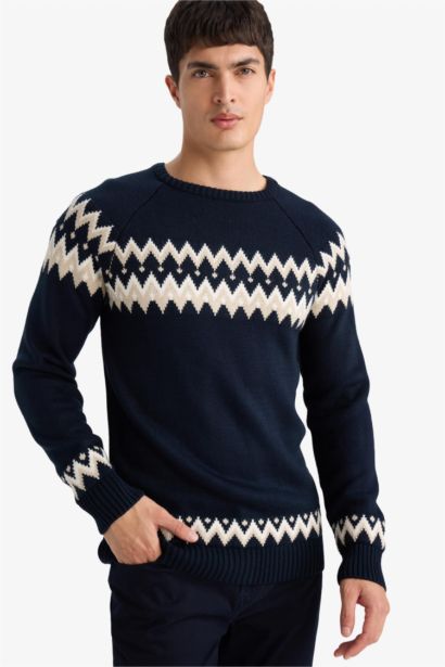 Standard Fit Crew Neck Knitwear Pullover