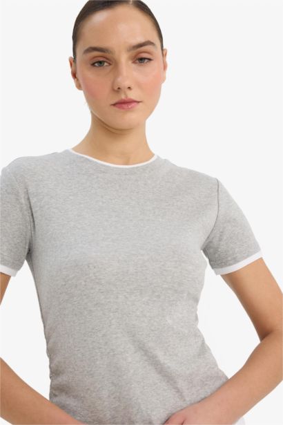 Облегающая футболка в рубчик Slim Fit с круглым вырезом