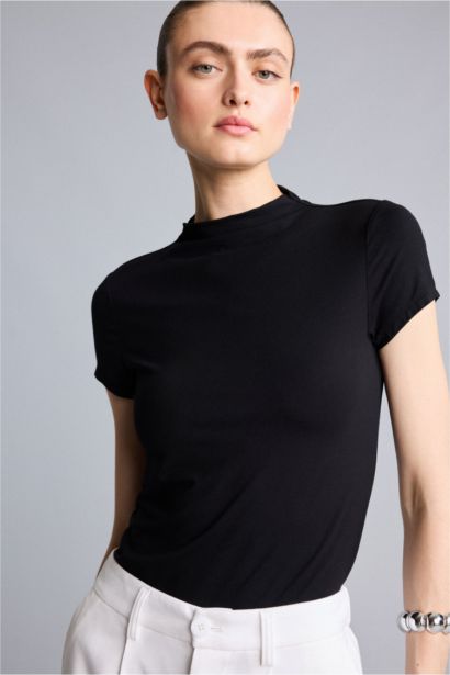 Футболка Slim Fit