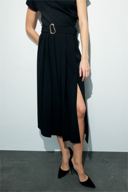 تنورة طويلة قصة عادية بخصر عالي