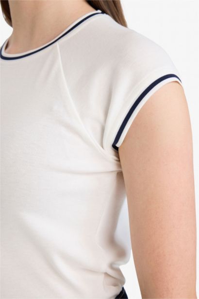 Футболка Regular Fit в рубчик с круглым вырезом и коротким рукавом