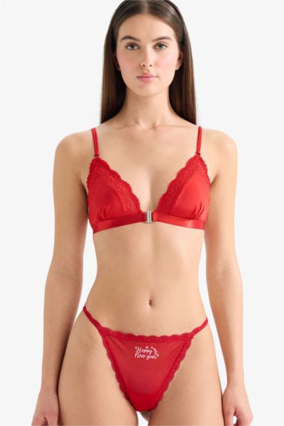 Thong with lace details