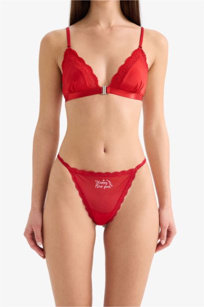 Thong with lace details