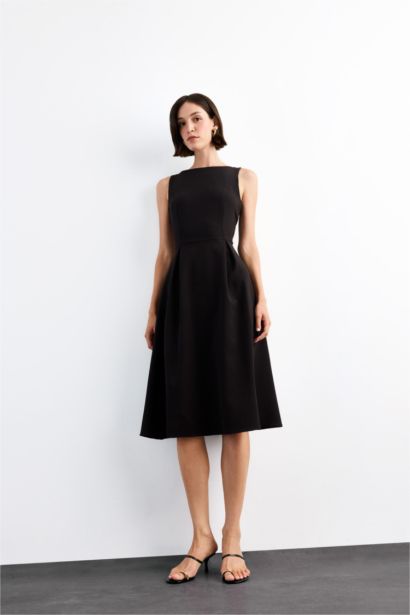 Sleeveless Midi Dress