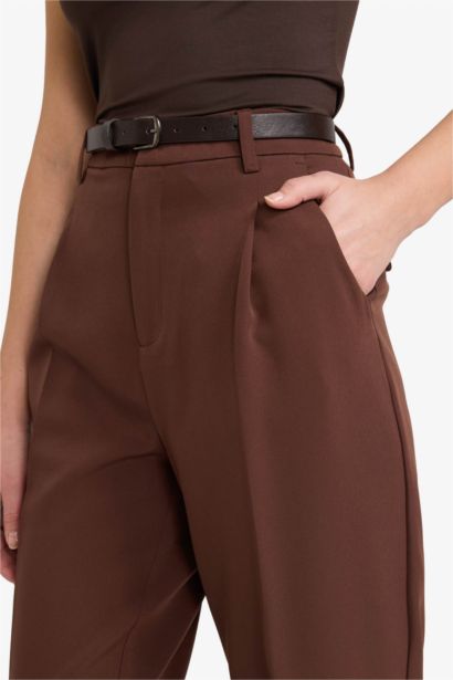 Carrot Fit With Pockets Trousers