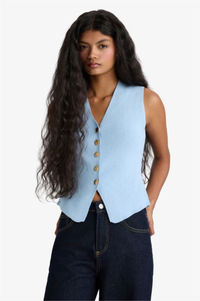 Fitted V-Neck Knit Vest