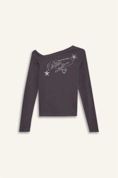 تيشيرت ردن طويل مضلع مخصر بكتف مكشوف