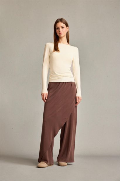 Relax Fit Normal Waist Straight Leg Modal Trousers