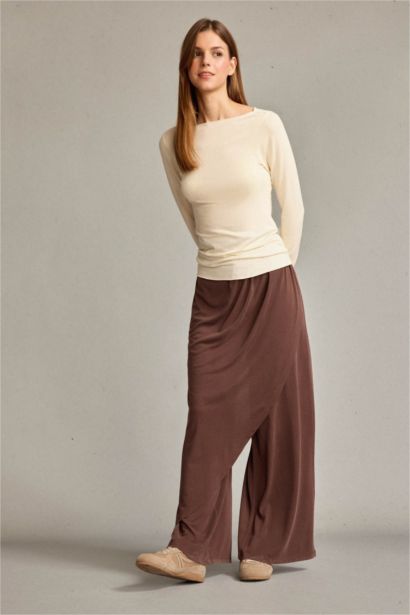 Relax Fit Normal Waist Straight Leg Modal Trousers
