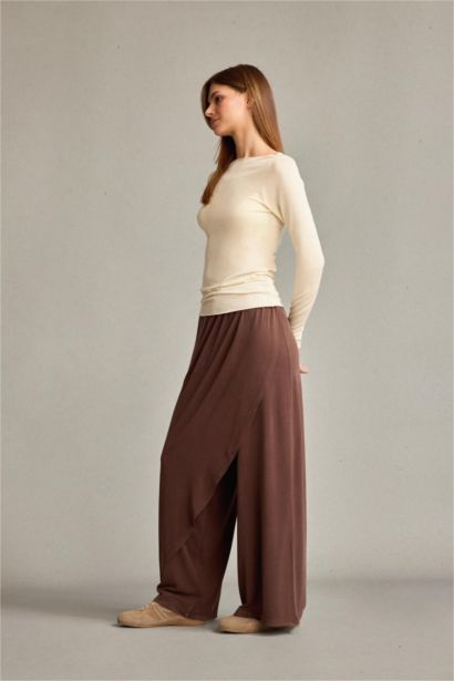Relax Fit Normal Waist Straight Leg Modal Trousers