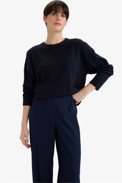 Pull basique en laine mélangée à col rond