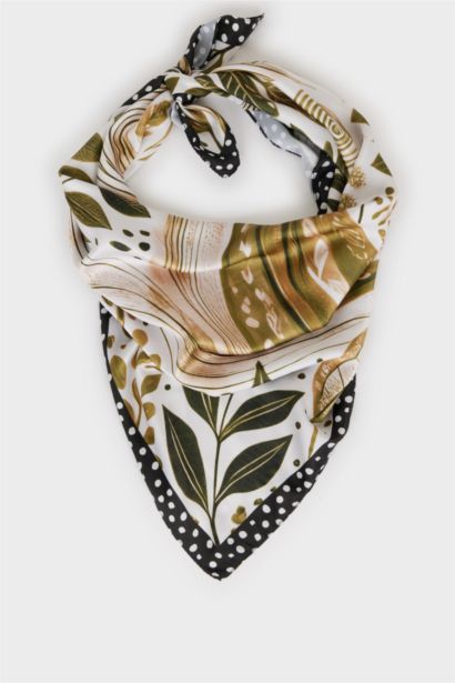 Woman Patterned Scarf