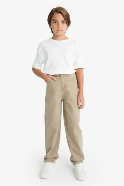 Boy Wide Leg Straight Leg Jeans