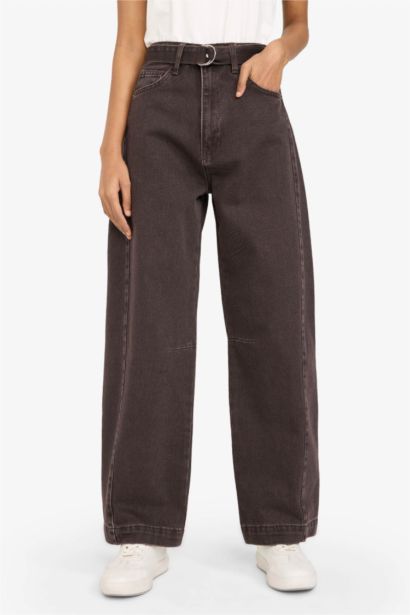 سروال جينز بخصر عالي قصة واسعة