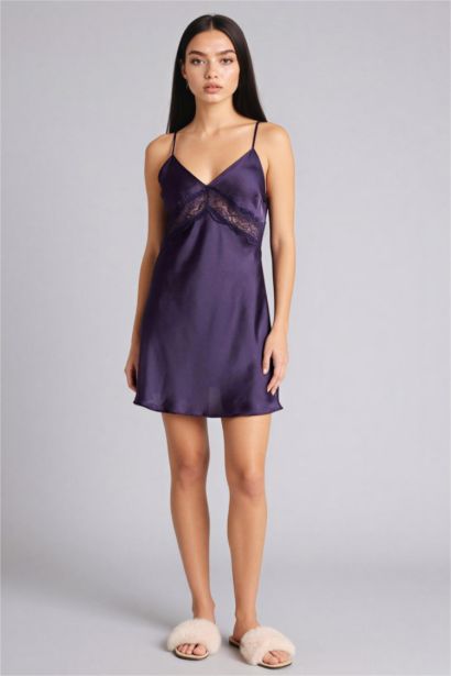 Платье стандартного кроя с V-образным вырезом из сатина Fall in Love