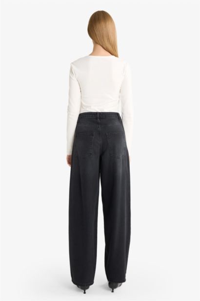 بنطرون جينز باجي