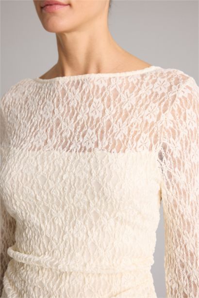 Slim Fit Boat Collar Long Sleeve Blouse