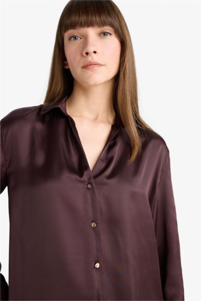 Chemise en satin à manches longues Coupe régulière
