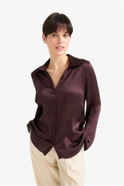 Chemise en satin à manches longues Coupe régulière