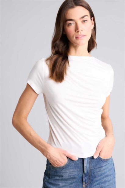 Футболка Slim Fit с вырезом качели и коротким рукавом