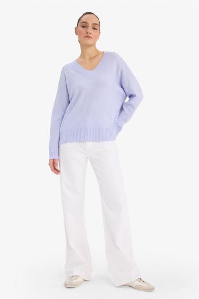 Oversize кең пішімді V-пішінді жағалы жемпір