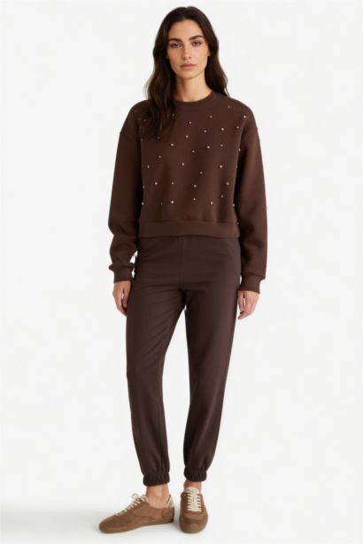 سويت شيرت مطرز اوفر سايز برقبة مستديرة