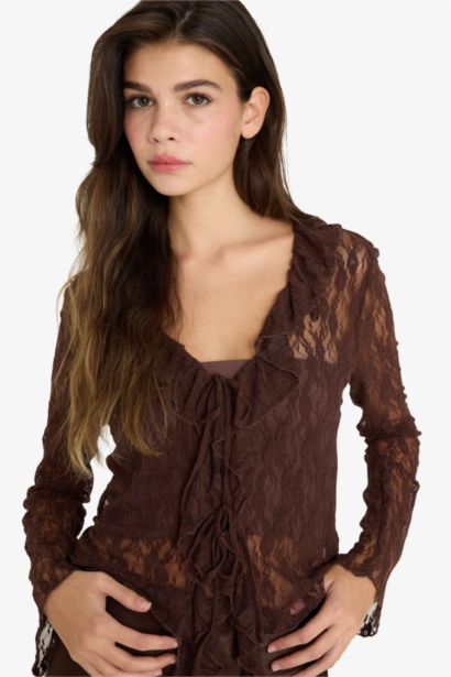 Slim Fit Long Sleeve Lace Blouse