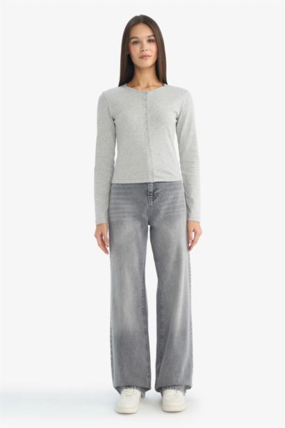 تيشيرت ردن طويل مخصر وياخة مستديرة