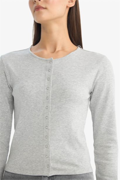 تيشيرت ردن طويل مخصر وياخة مستديرة