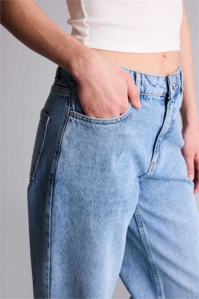 بنطرون جينز وايد ليج بخصر منخفض