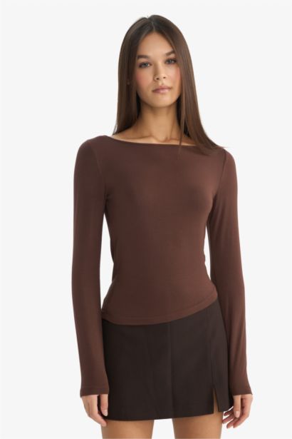 تيشيرت ردن طويل وياخة عريضة