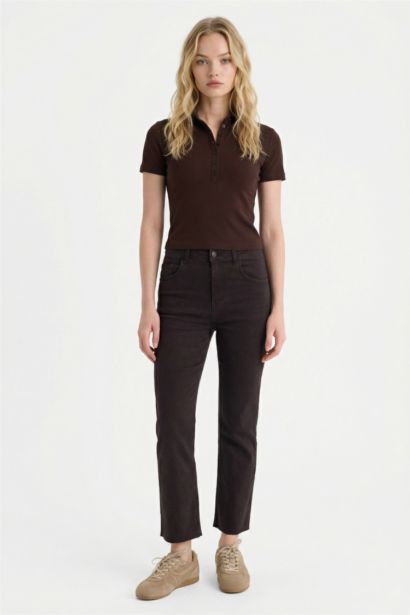 تيشيرت نص ردن ريبانا مخصر