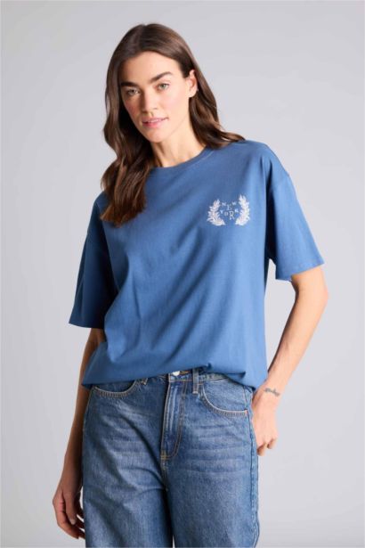 Oversize дөңгелек жағалы баспалы қысқа жеңді футболка