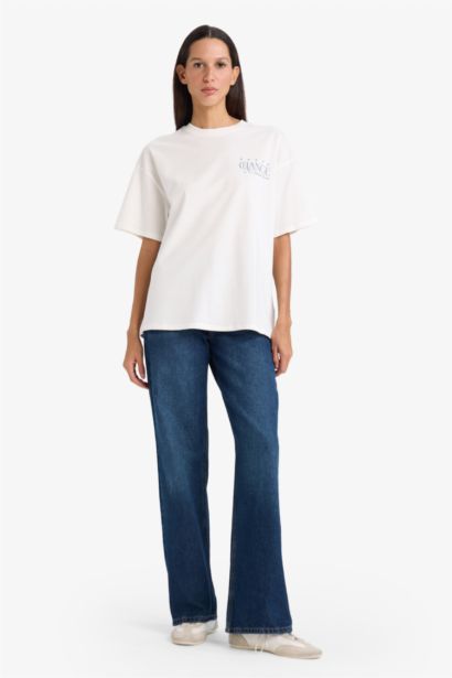 Футболка оверсайз с цветочным узором круглым вырезом и коротким рукавом