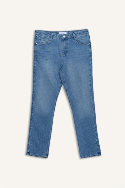 بنطلون قصة مستقيمة