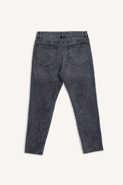 بنطلون سليم فيت قصة ضيقة