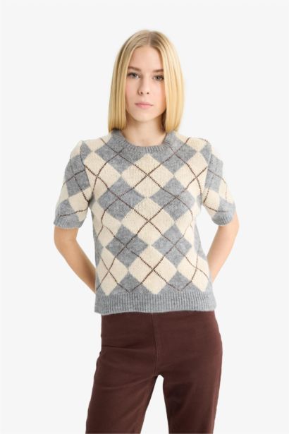 Обтягивающий пуловер с круглым вырезом и короткими рукавами, с узором 