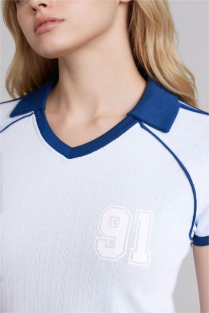 Футболка Fitted с принтом и коротким рукавом