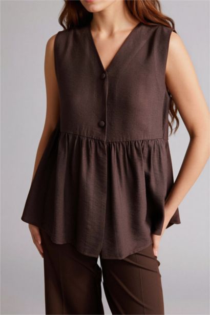 Regular Fit V-Neck Vest