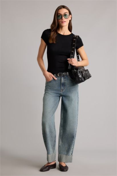 Slım Fıt Kısa Kollu Tişört