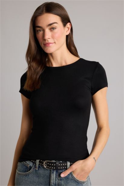 Slım Fıt Kısa Kollu Tişört