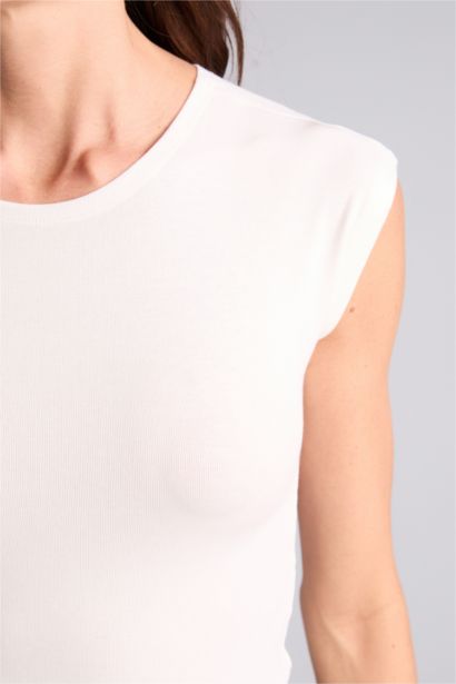 Slım Fıt Bisiklet Yaka Kısa Kollu Tişört