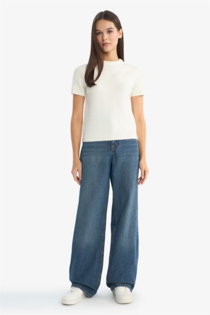 Свитер с круглым вырезом Slim Fit