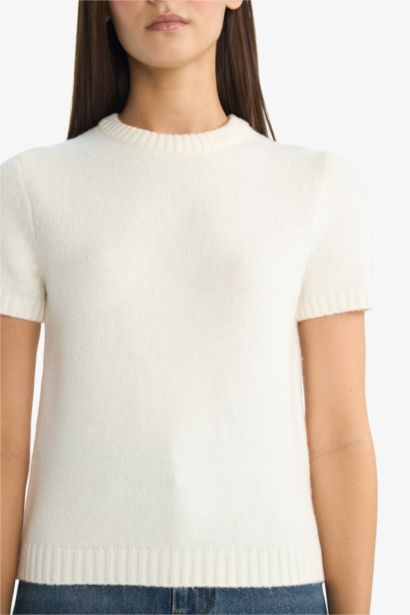 Свитер с круглым вырезом Slim Fit