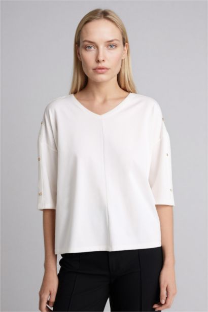 Relax Fit V-Neck Long Sleeve T-Shirt